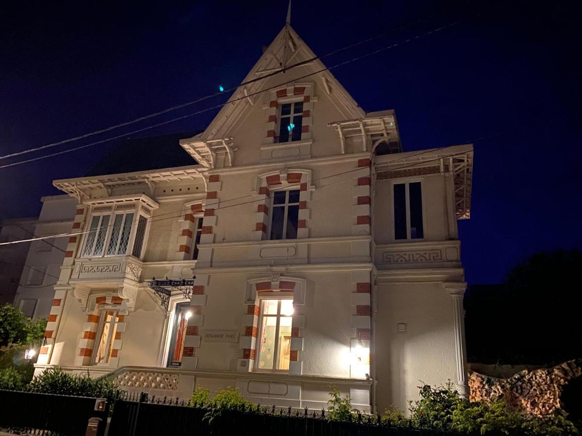 Miramar Parc Bed & Breakfast รัวย็อง ภายนอก รูปภาพ